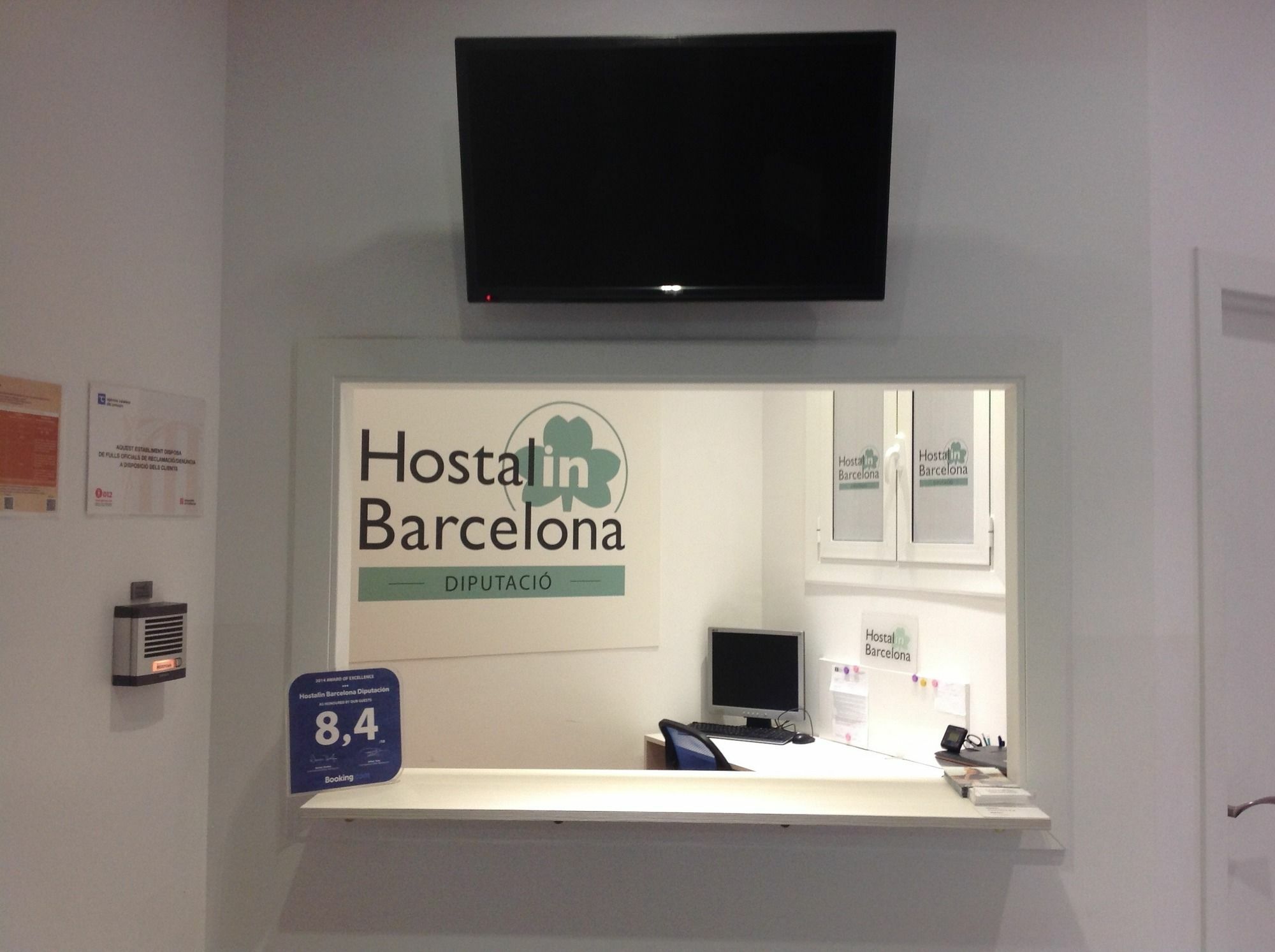 Hostalin Barcelona Diputacion Exterior photo